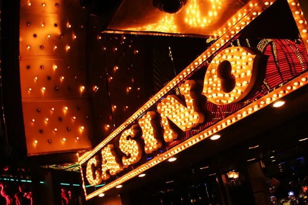 fanta togel mobile app interface showing live casino tables and sportsbook markets